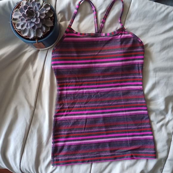 Lululemon top - Picture 1 of 5